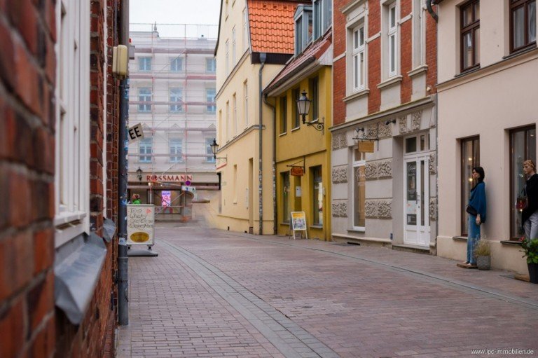 Richtung Markt Wismar Einzelhandelsladen Top-Lage in der Altstadt: Moderne Ladenfl�che zwischen zwei Welterbe-Hotspots