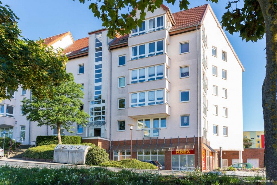 Hausansicht Dachgeschosswohnung Waren