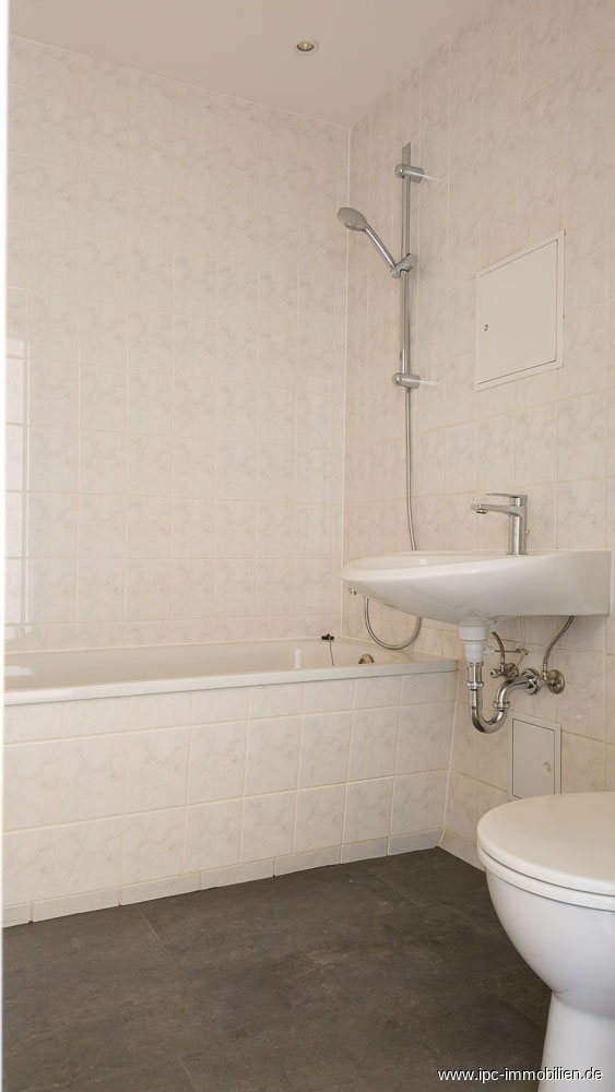 Wannenbad Etagenwohnung Magdeburg