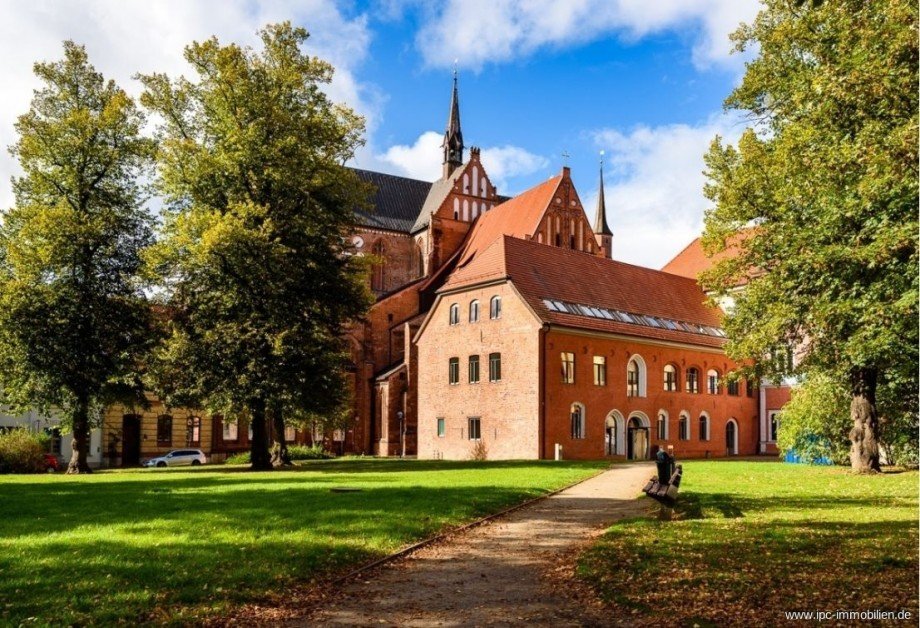 Die Umgebung.png Etagenwohnung Altstadt