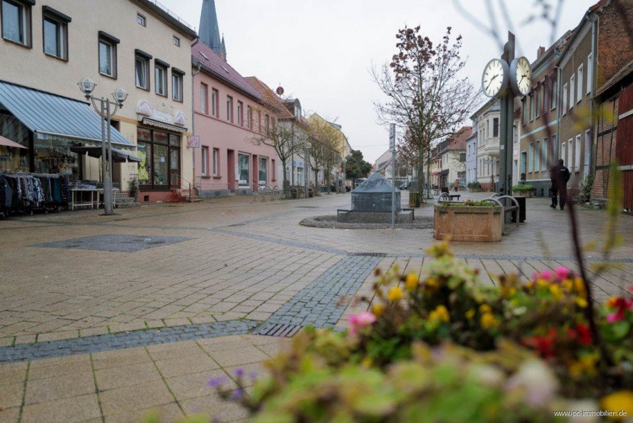 ... die Nachbarschaft Dachgeschosswohnung Wolmirstedt
