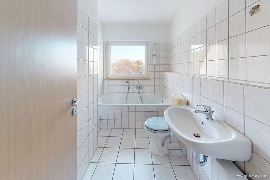 Beispielwohnung Wannenbad Zweifamilienhaus Biere