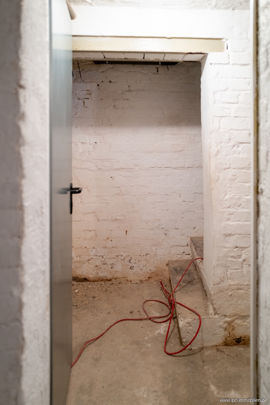 Keller Reihenmittelhaus R�beland