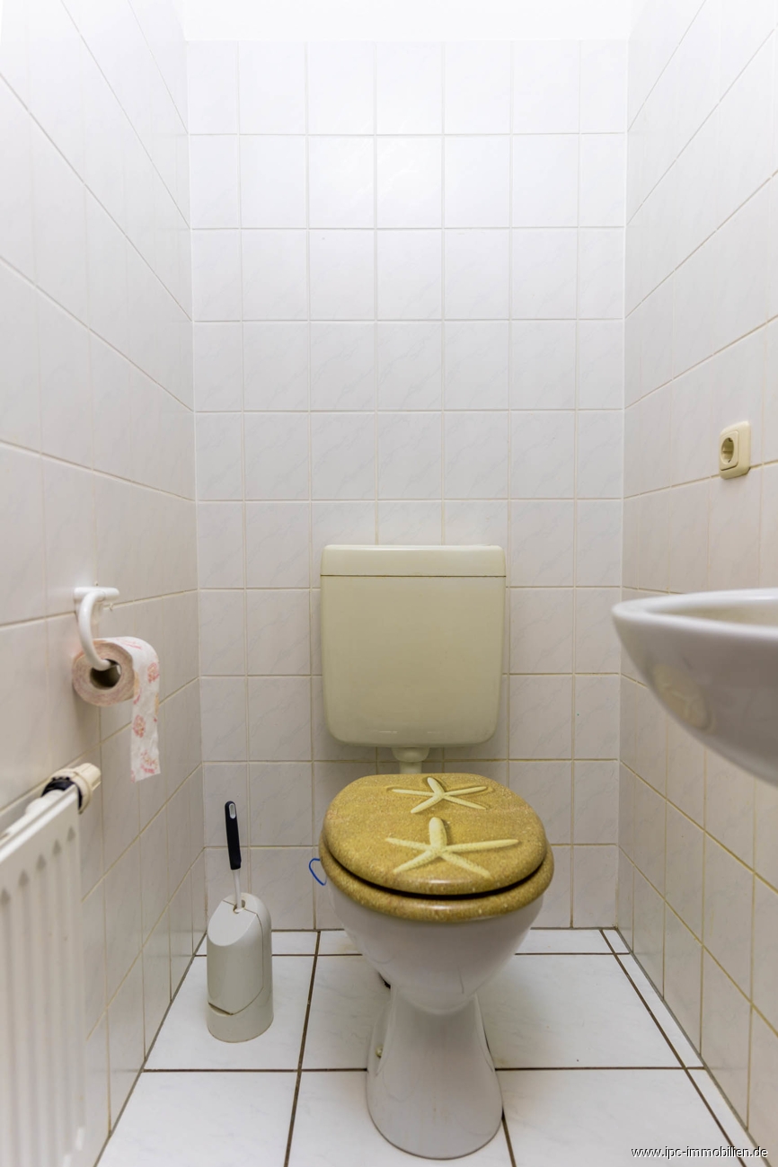 G�ste WC Doppelhaush�lfte Sch�nebeck (Elbe)