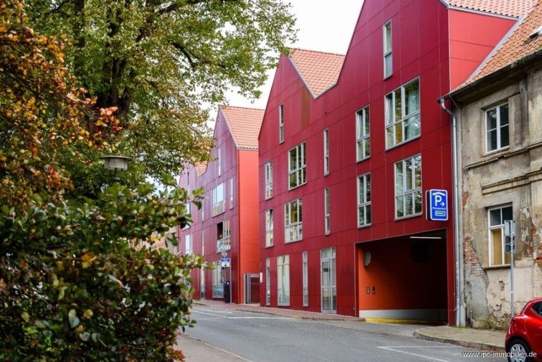 Hausansicht Altstadt Etagenwohnung Toll geschnittene 2 Zi. Wohnung in der Altstadt - Wohnen mit Service. .