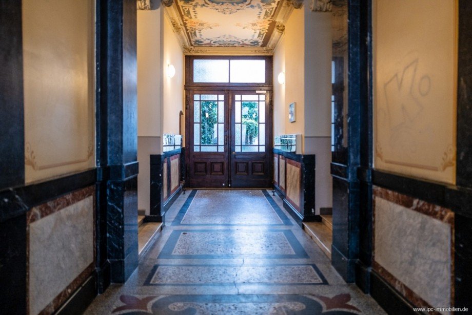 Treppenhaus Haupthaus Halle / Lager / Produktion Berlin