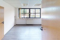 Bild (e5ce2b53e5b4a9b3465644170a19eace): Platz f�r Ihre Ideen - Tolle Fl�che f�r Praxis, B�ro oder B�rogemeinschaft.